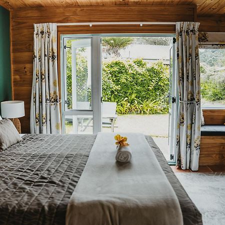 Tatahi Lodge Beach Resort Хахей Экстерьер фото