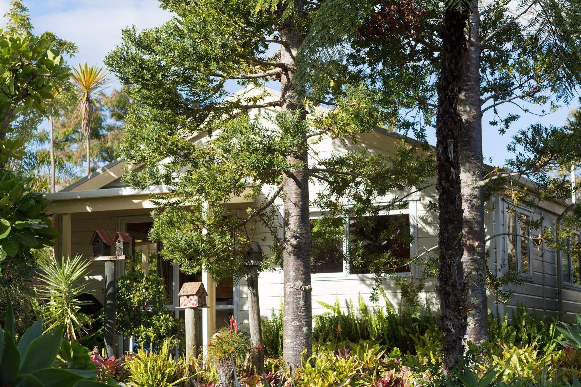 Tatahi Lodge Beach Resort Хахей Экстерьер фото